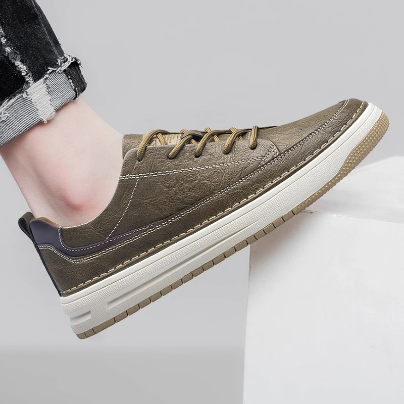 Sneakers in Leather Classic