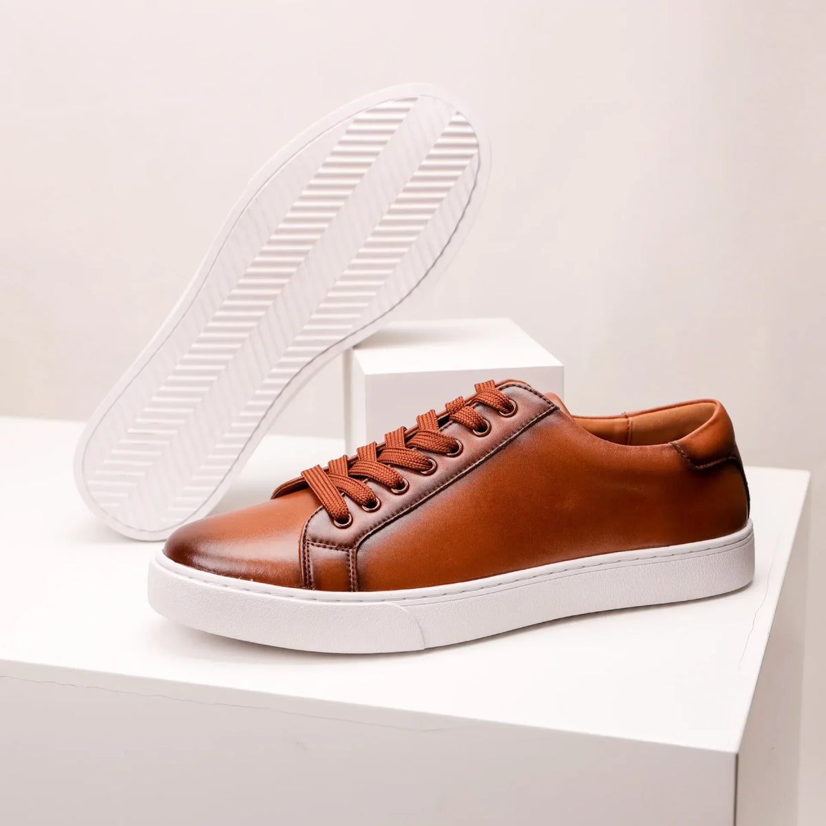 Sneakers in Leather Véritable