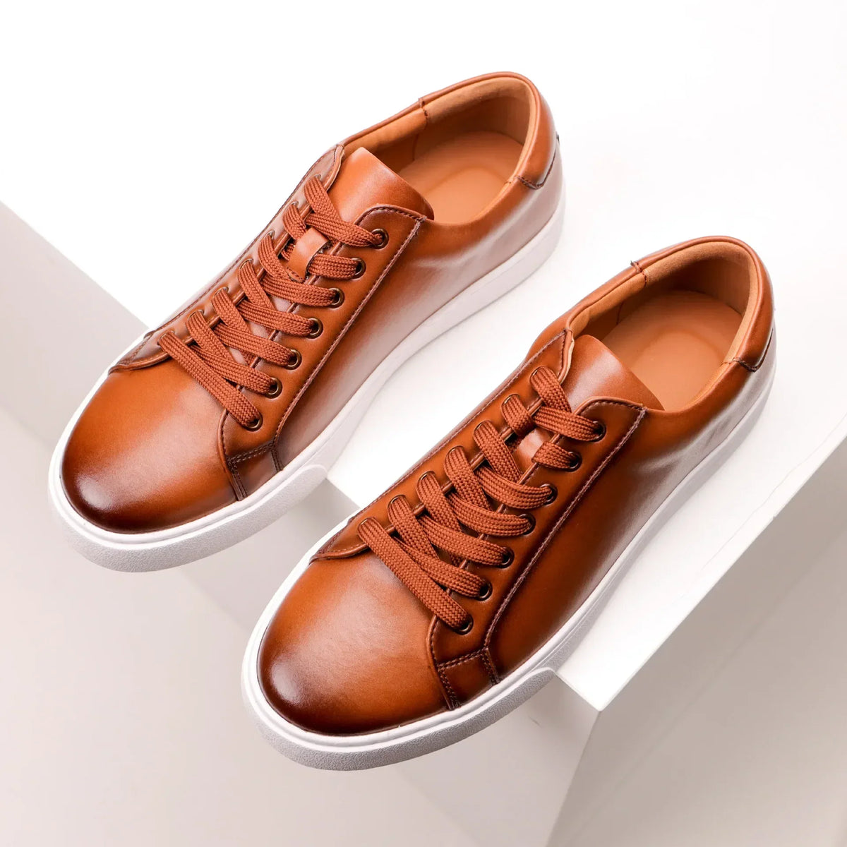 Sneakers in Leather Véritable