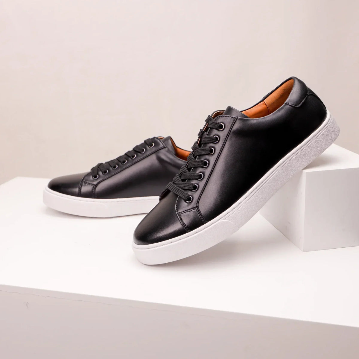 Sneakers in Leather Véritable