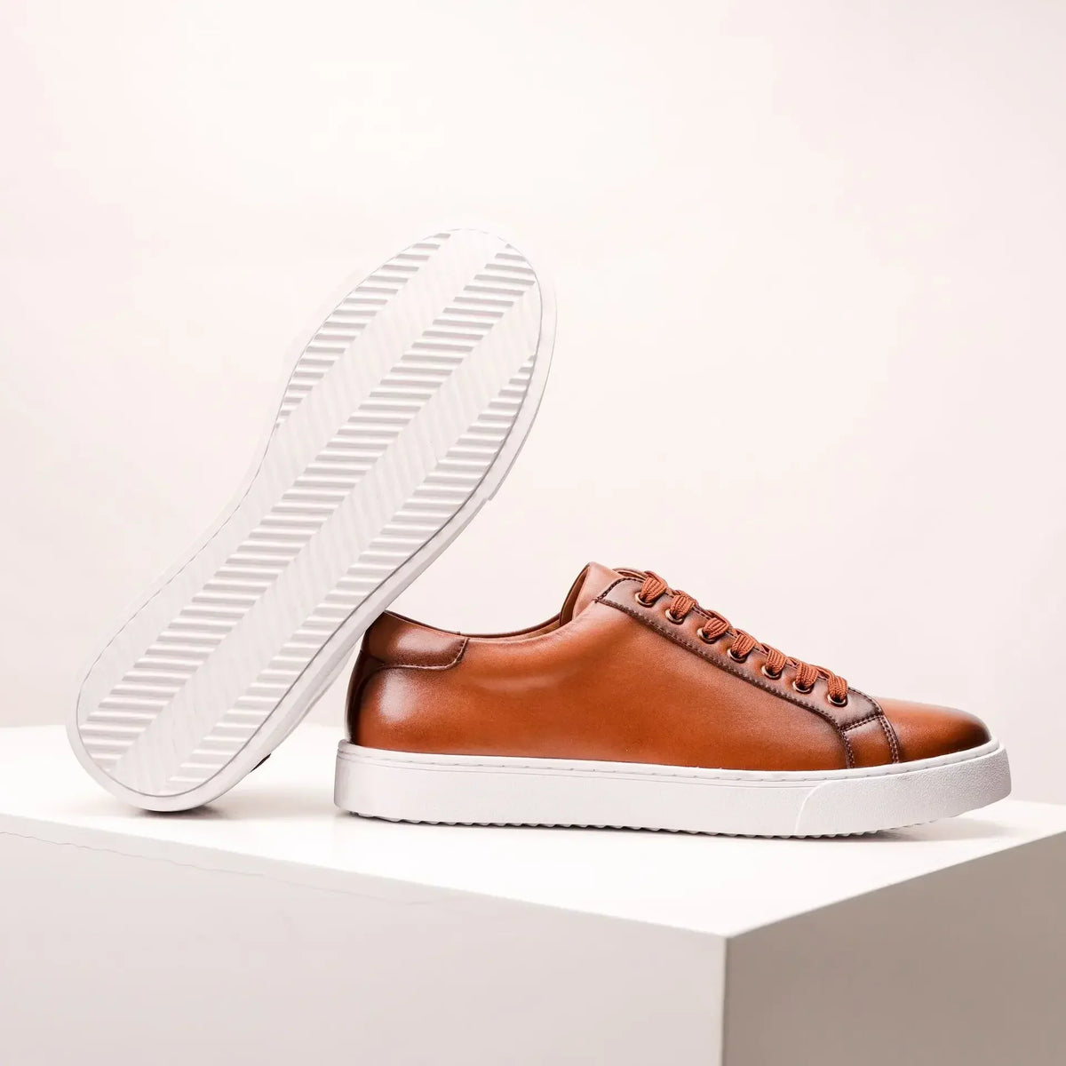 Sneakers in Leather Véritable