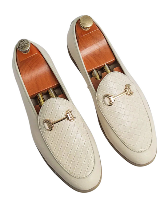 Chic Loafers in Leather