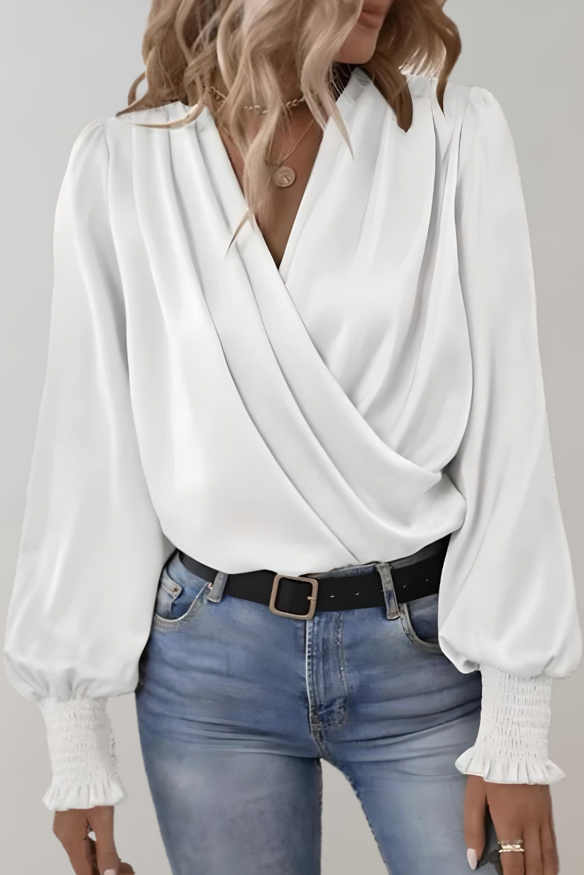 Quinn | Elegant Long Sleeve Blouse with V-Neck